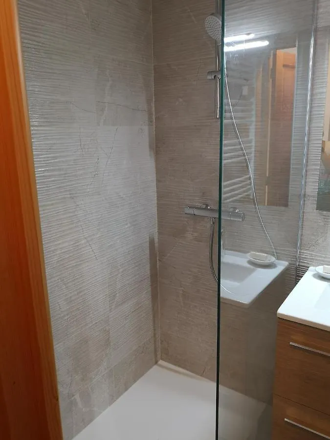 Appartement Lumineux, 4-6 Personnes, Refait A Neuf Les Gets 0*,  France