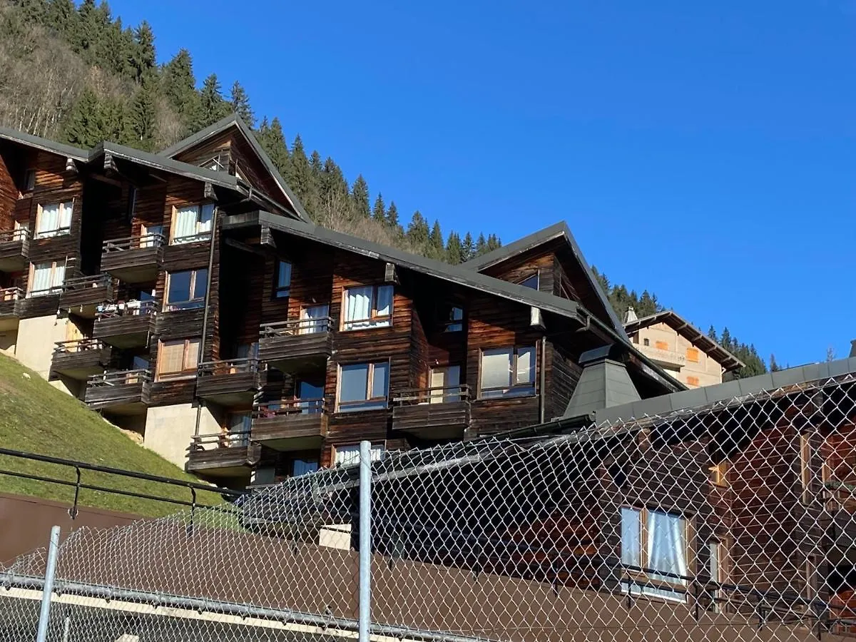 Appartement Lumineux, 4-6 Personnes, Refait A Neuf Les Gets Apartment